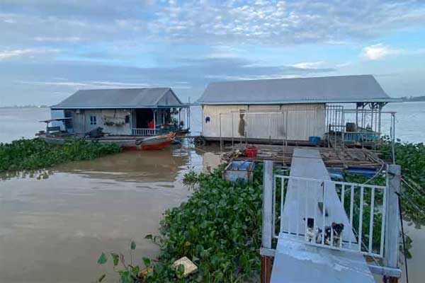 Khi đầm tôm, bè cá trở thành điểm check-in hút khách